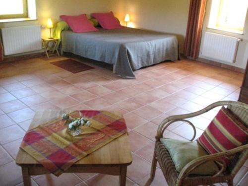 La Ferme Du Chapi Hotel Saint-Laurent-dʼOingt Quarto foto
